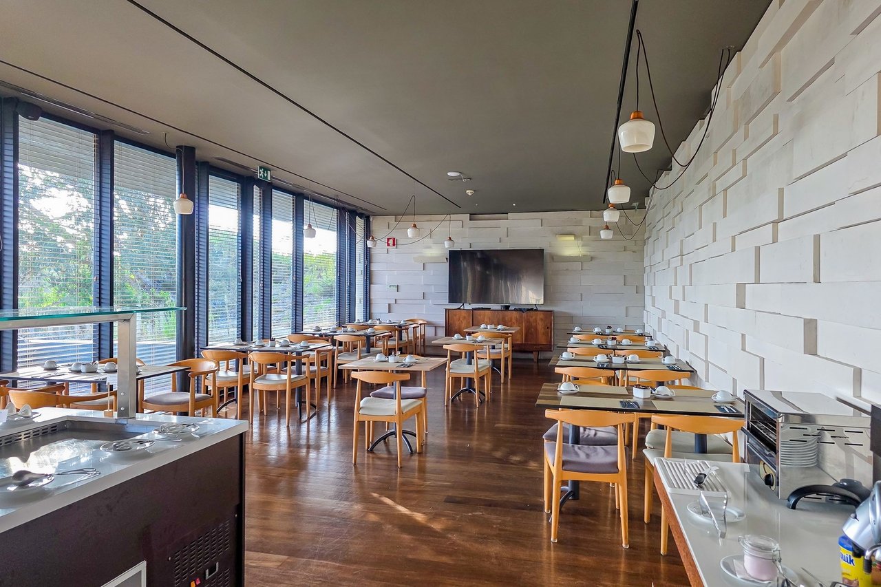 Japanese-Inspired Villa in Bom Sucesso Resort, Óbidos