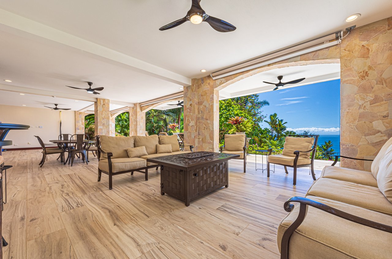 Nido Escondido, Playa Dominical