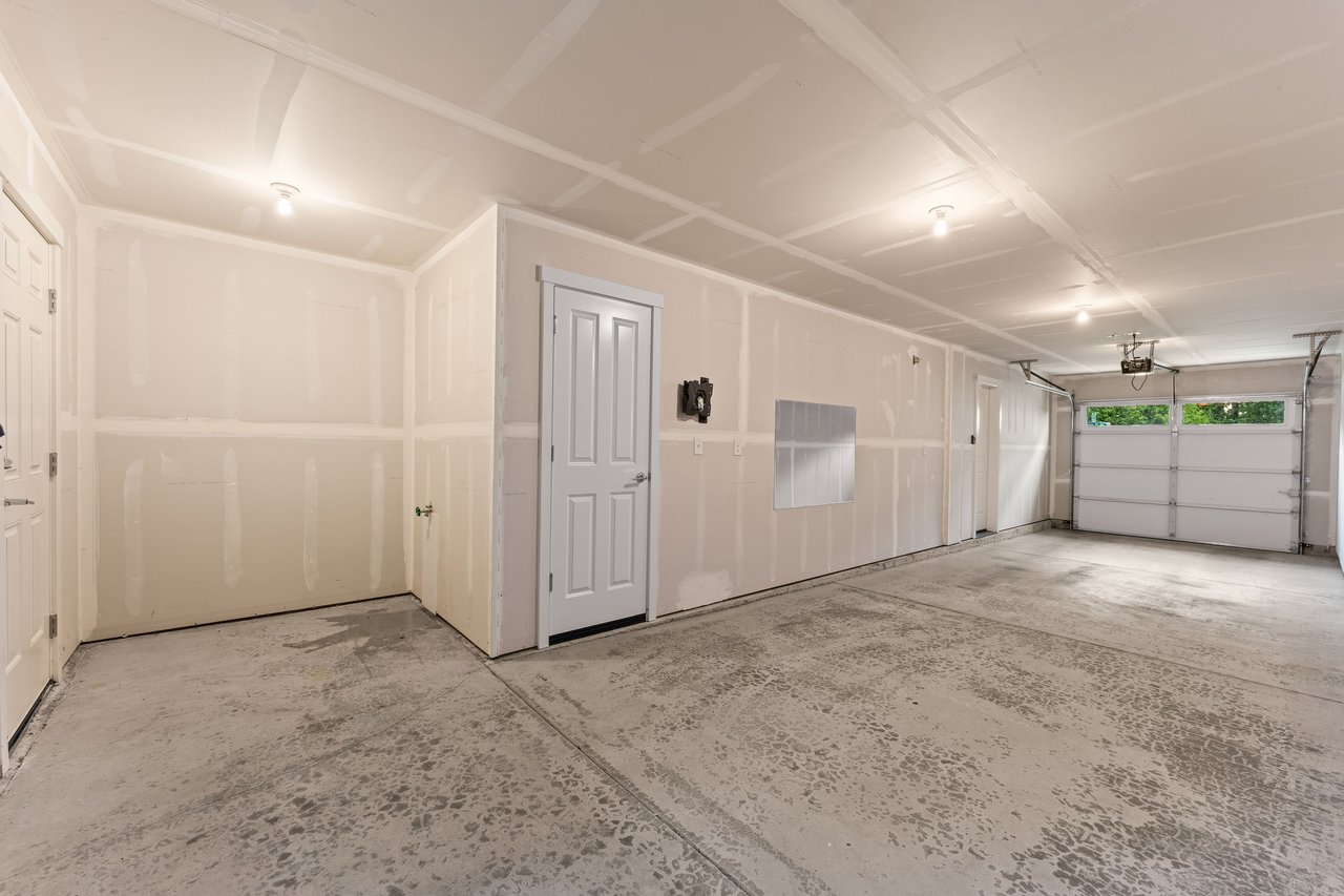 303 Anacortes Pl NE