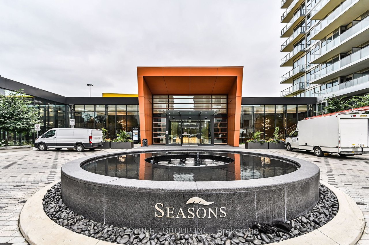 NORTH YORK'S MOST LUXURIOUS PENTHOUSE