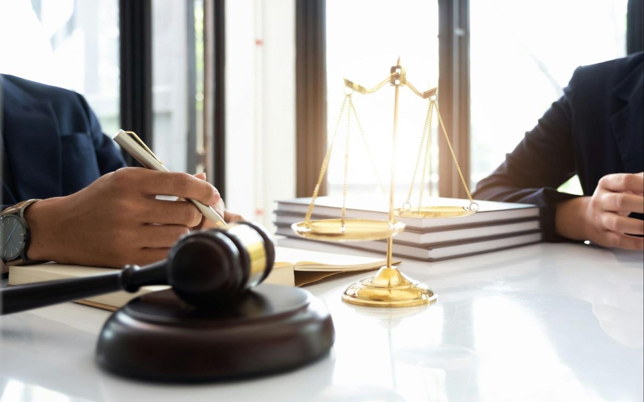 The Legal Aspects of Home Selling in Newburyport, MA