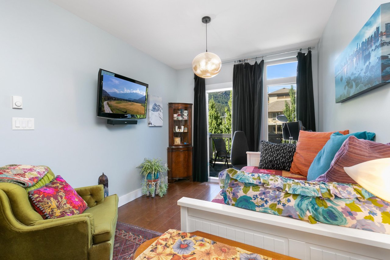 205-7330 Arbutus Street, Pemberton