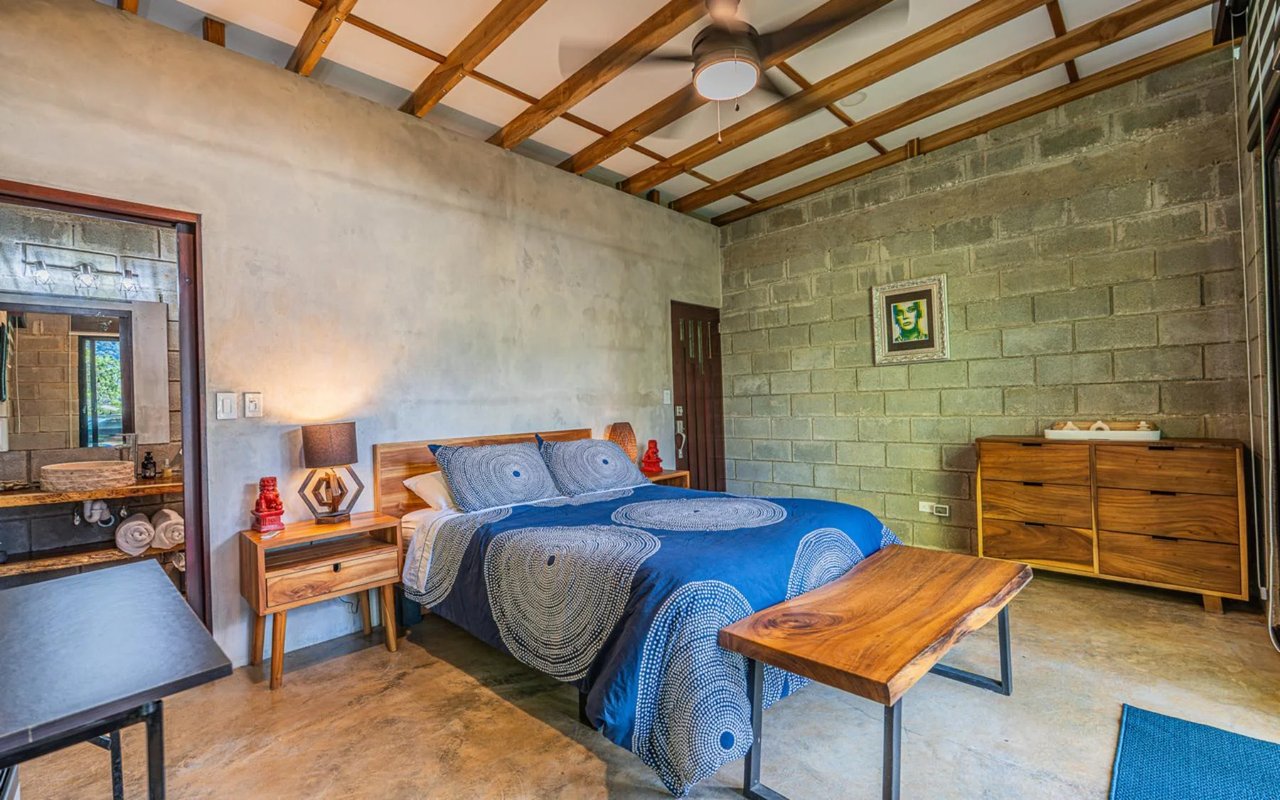 Off-Grid Regenerative Homestead, Perez Zeledon, San Jose