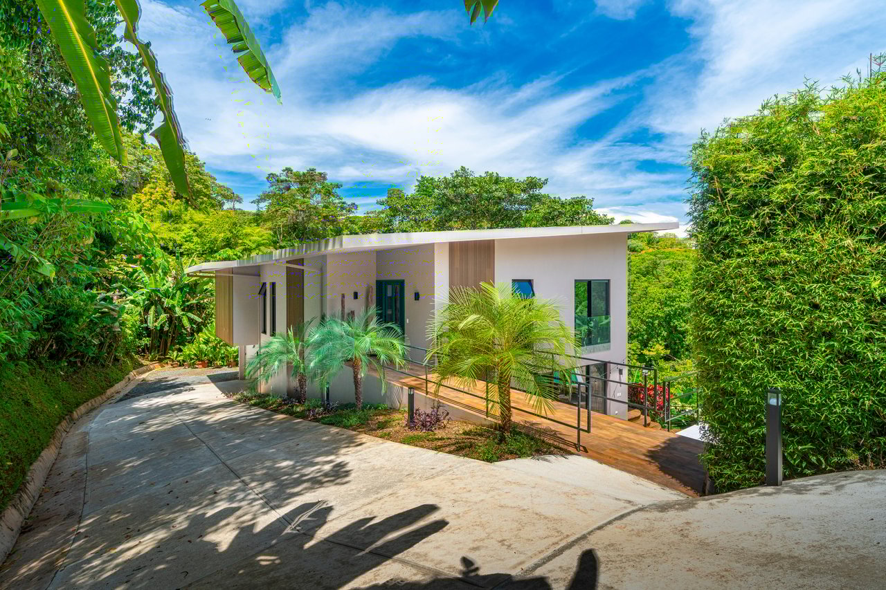Ocean View Luxury in the Heart of Ojochal – Seller Financing Available!