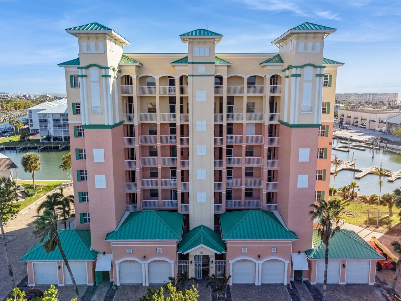 170 Lenell Rd 403 - Palm Harbor Club