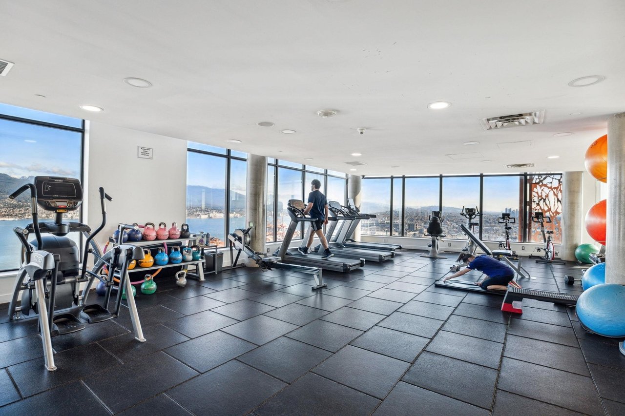 128 W Cordova St, #705