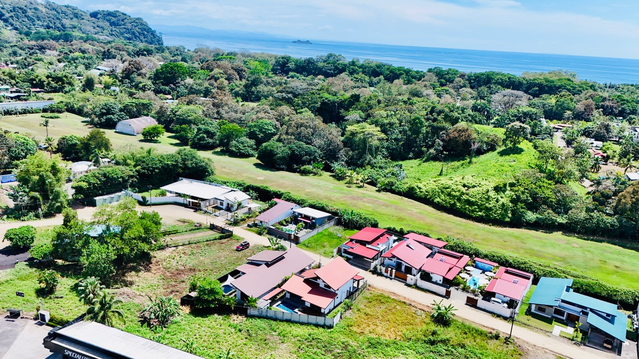 Tropical Modern Living Near Uvita – Stylish Pool Home with Privacy | Price Reduced