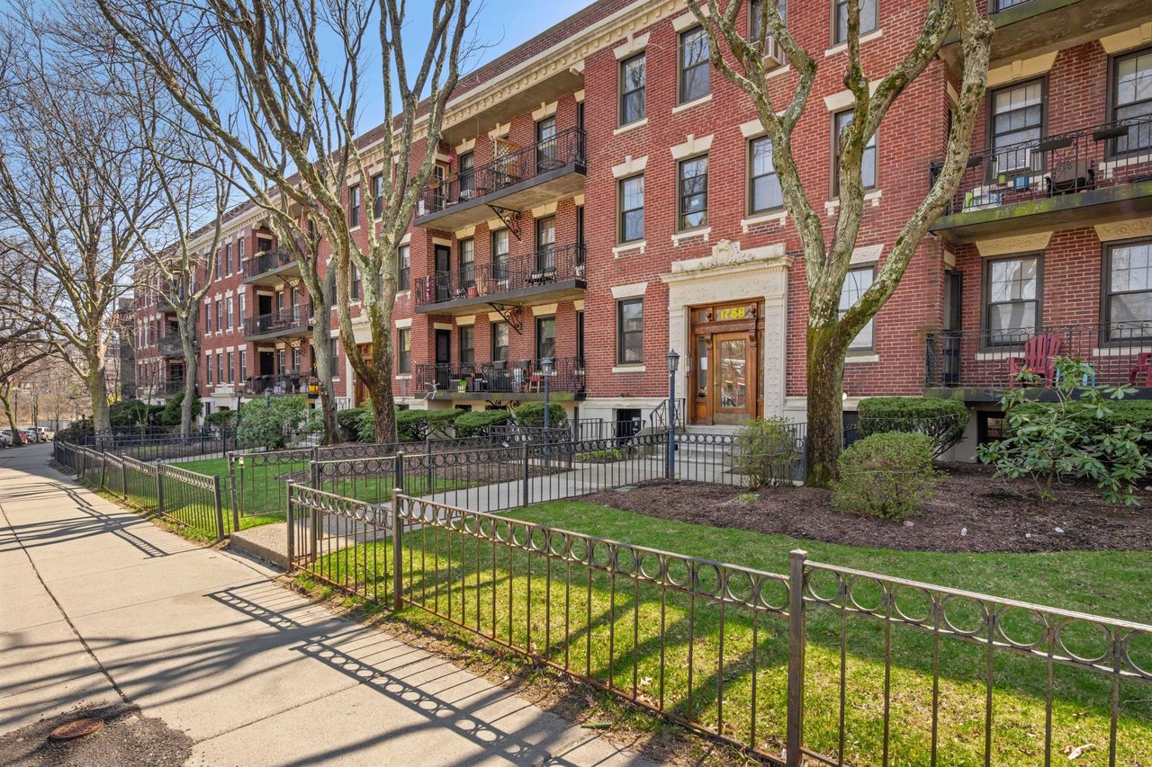 1758 Commonwealth Ave #12, Brighton