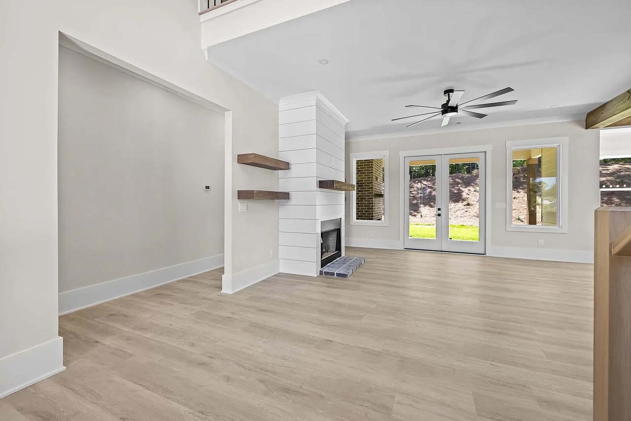 1131 Glen Eagle Dr