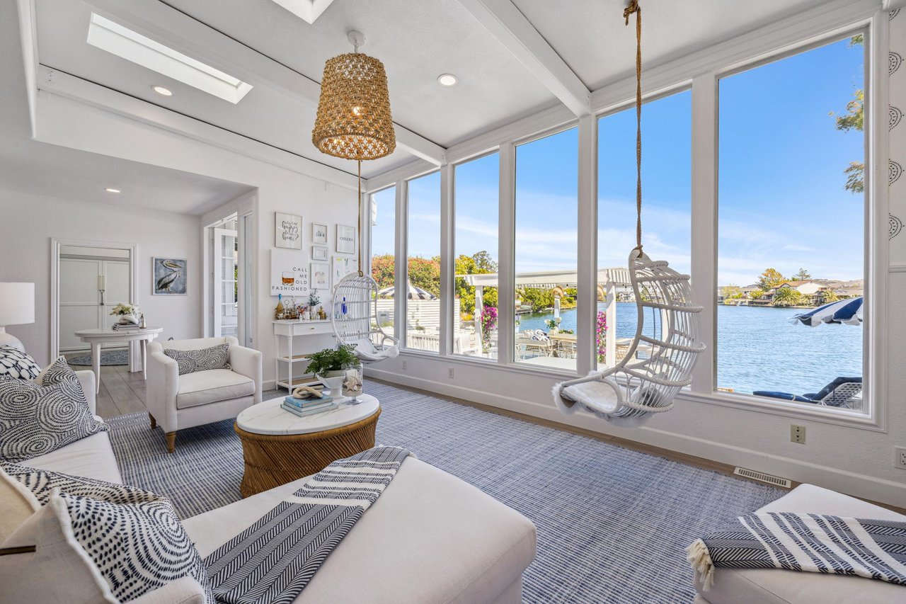427 Riviera Circle