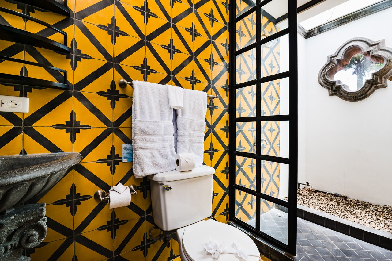 Villa Cerca del Mar 5 | Beach House in Highly Coveted and Intimate Development in Tamarindo/Langosta