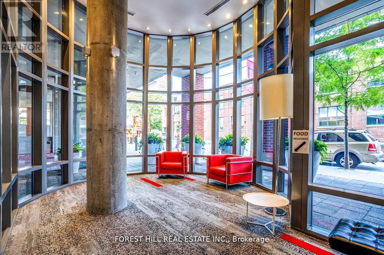 255 Richmond St E, #816