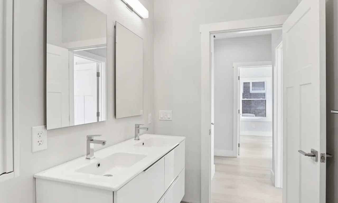 39 S Annapolis Ave #A