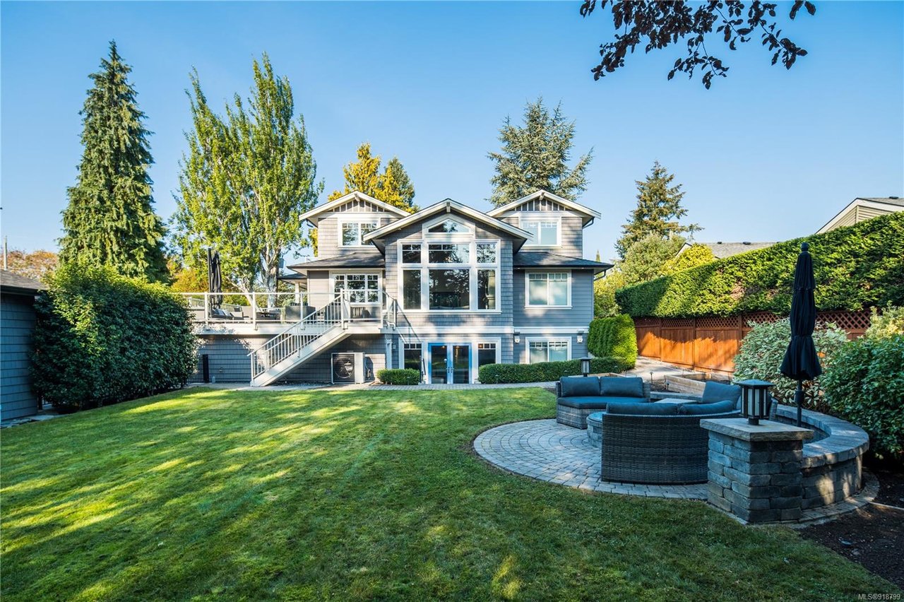 3895 Scolton Rd