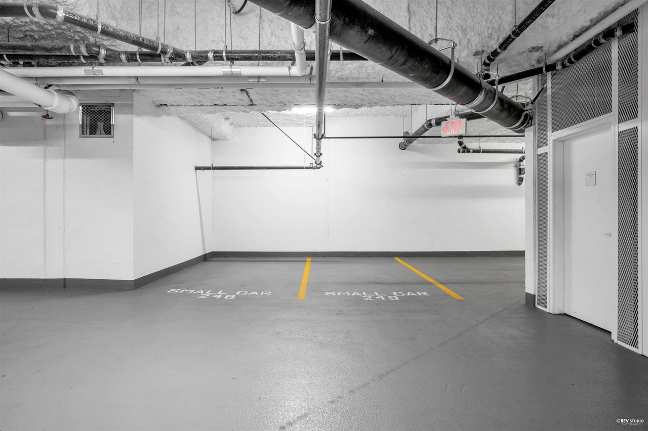 512-1571 W 57th Ave