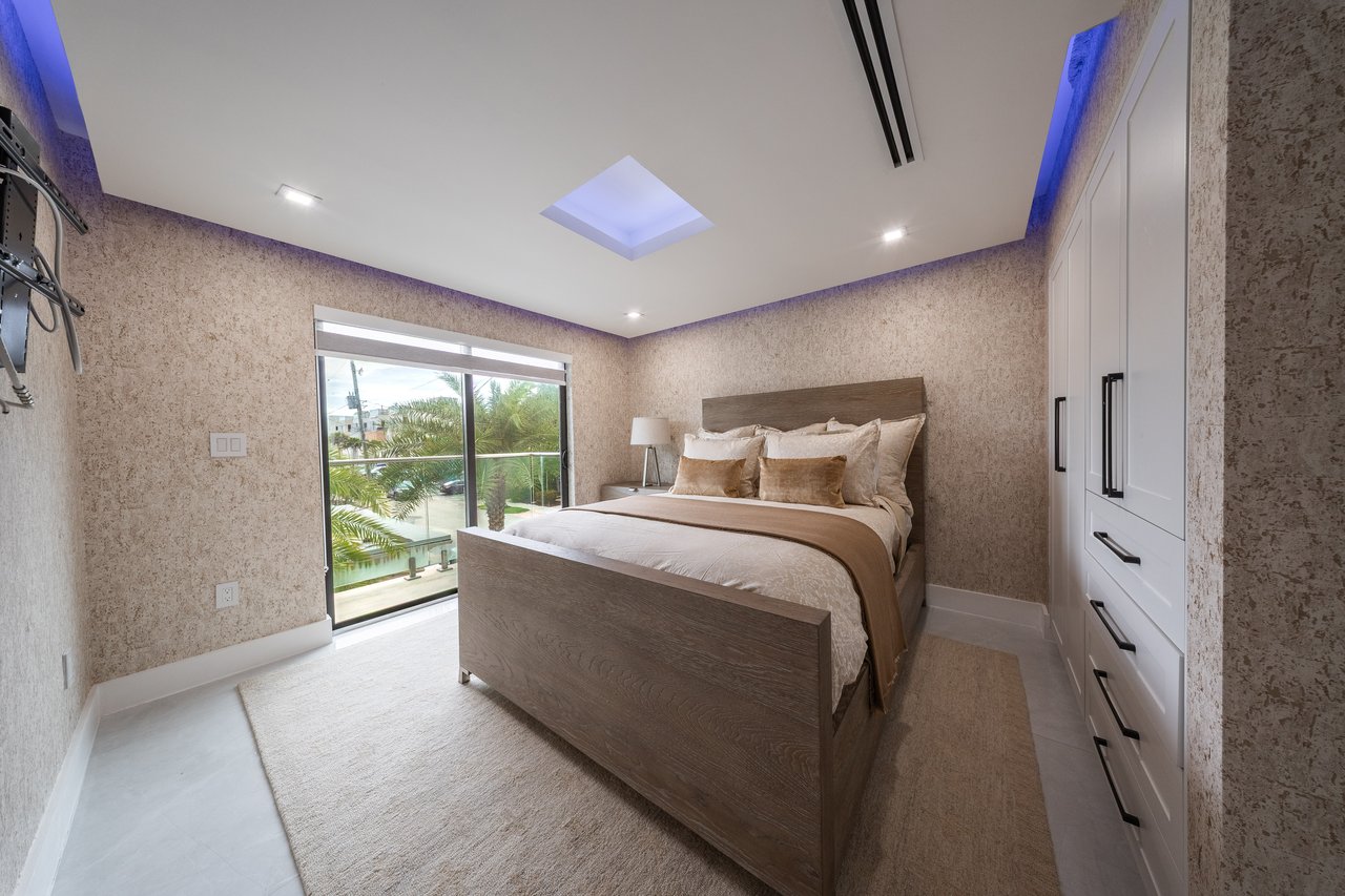 5601 N ocean
