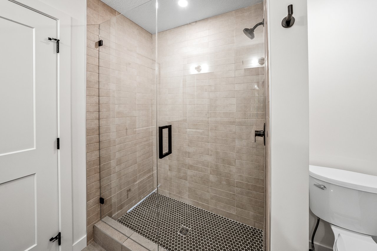 204 - 10 Cascade Ridge