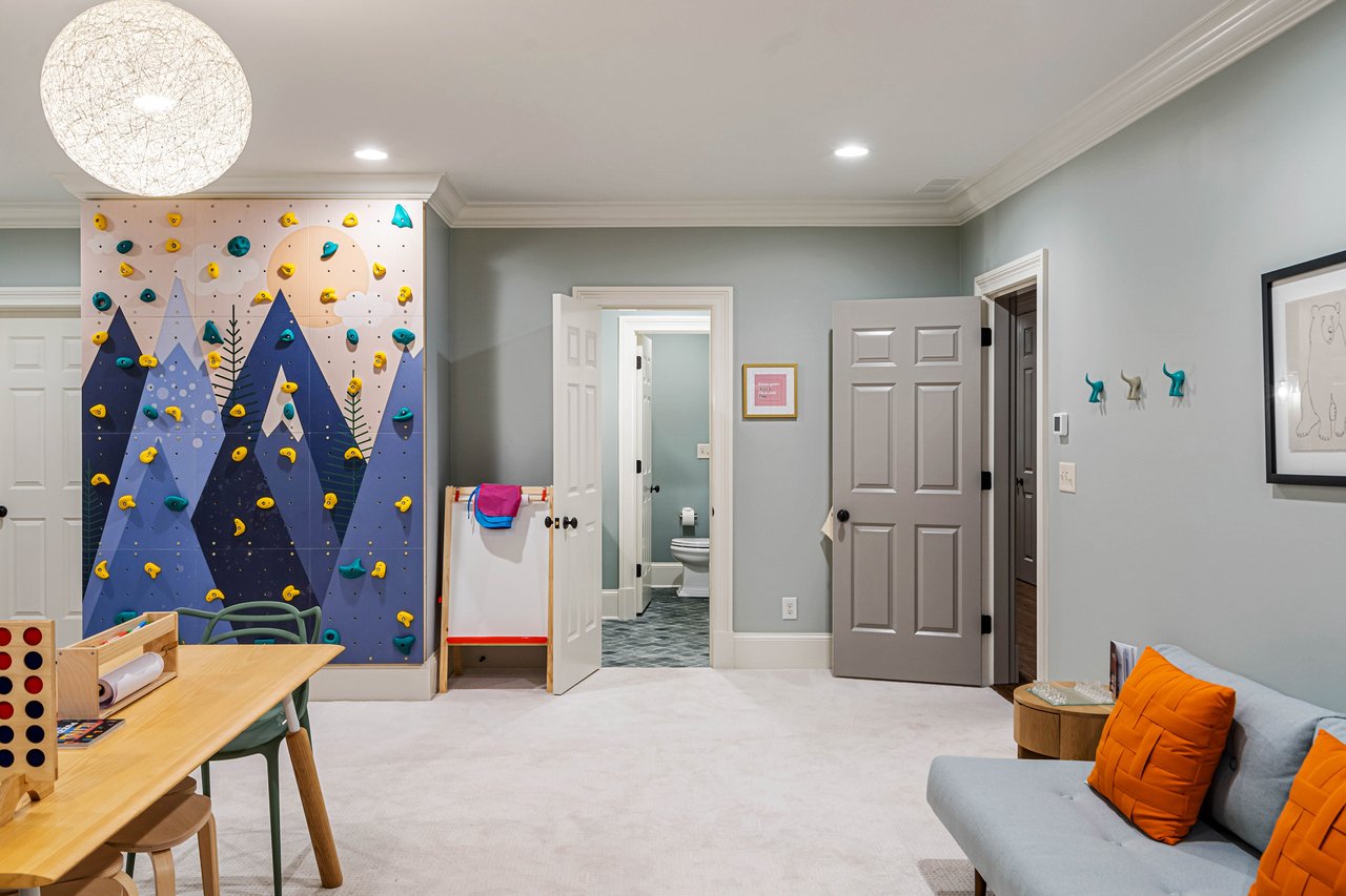 3785 Paces Ferry Road NW