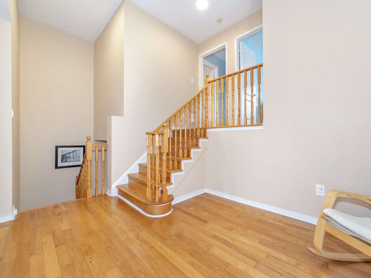 8 Queensway Drive