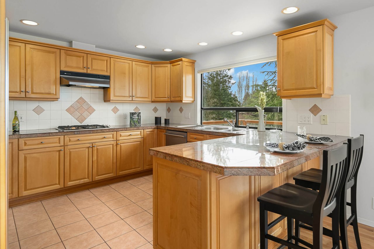 9615 California Ave SW