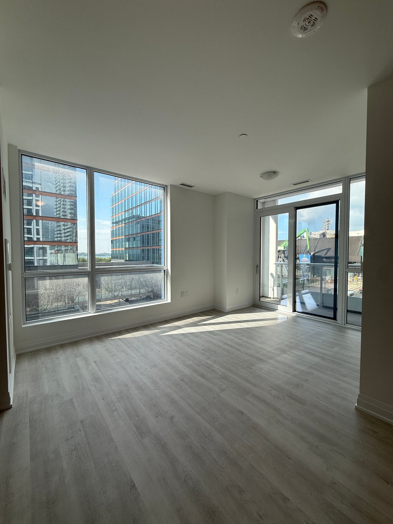 15 Richardson Street, Toronto Unit: 524