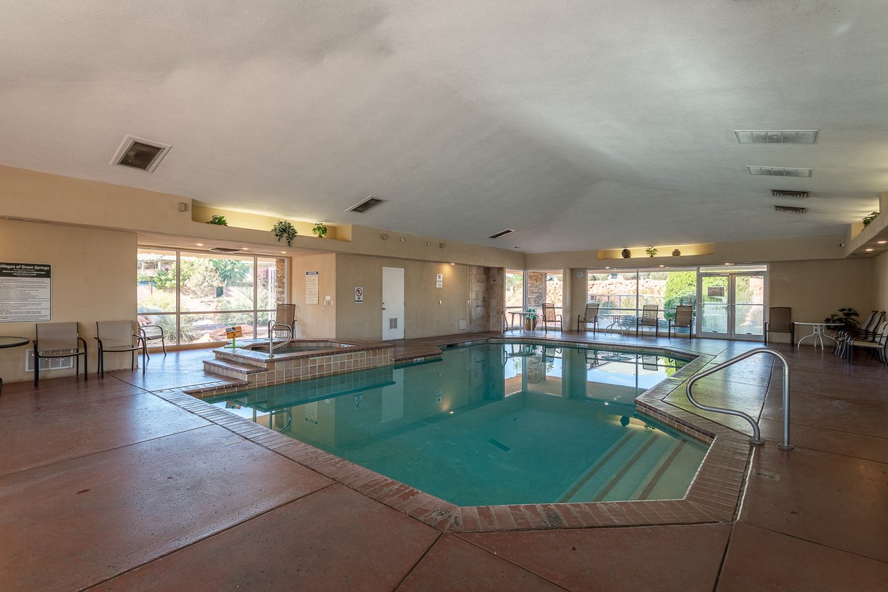 1319 W Red Butte Dr