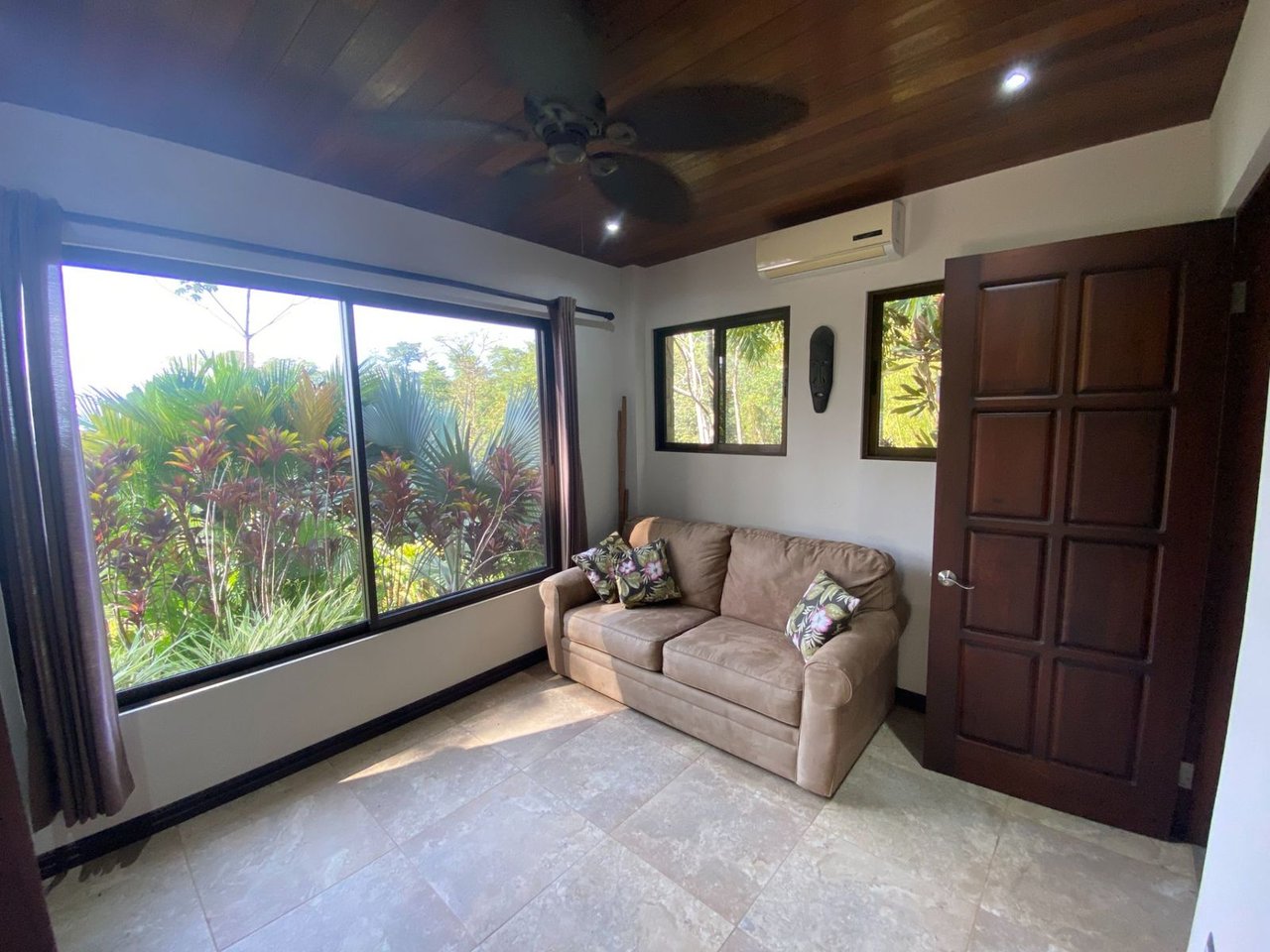 Jungle Villa with Infinity Pool, Uvita, Puntarenas