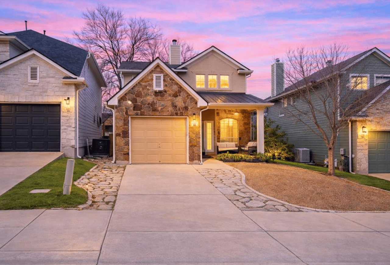 1810 Village Oak Court