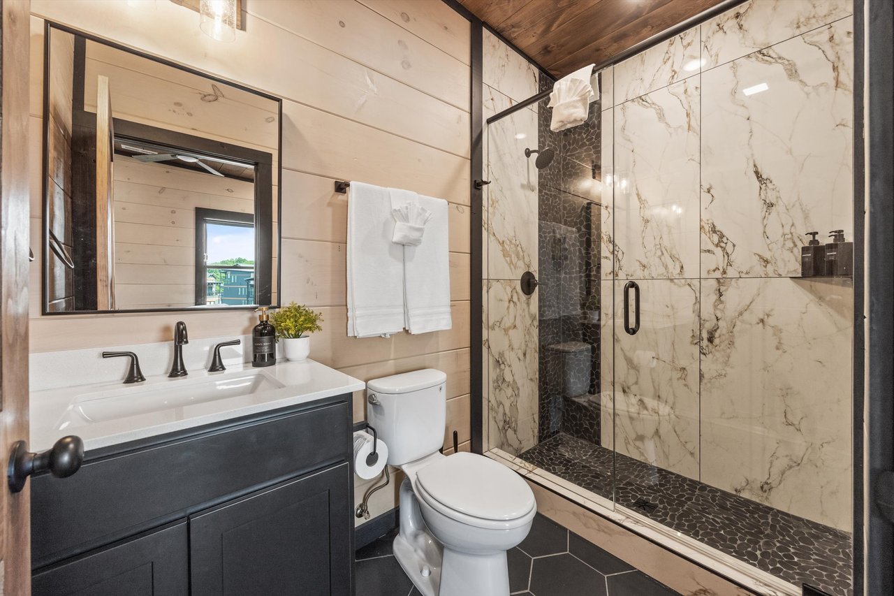 1362 Rambling Creek Way