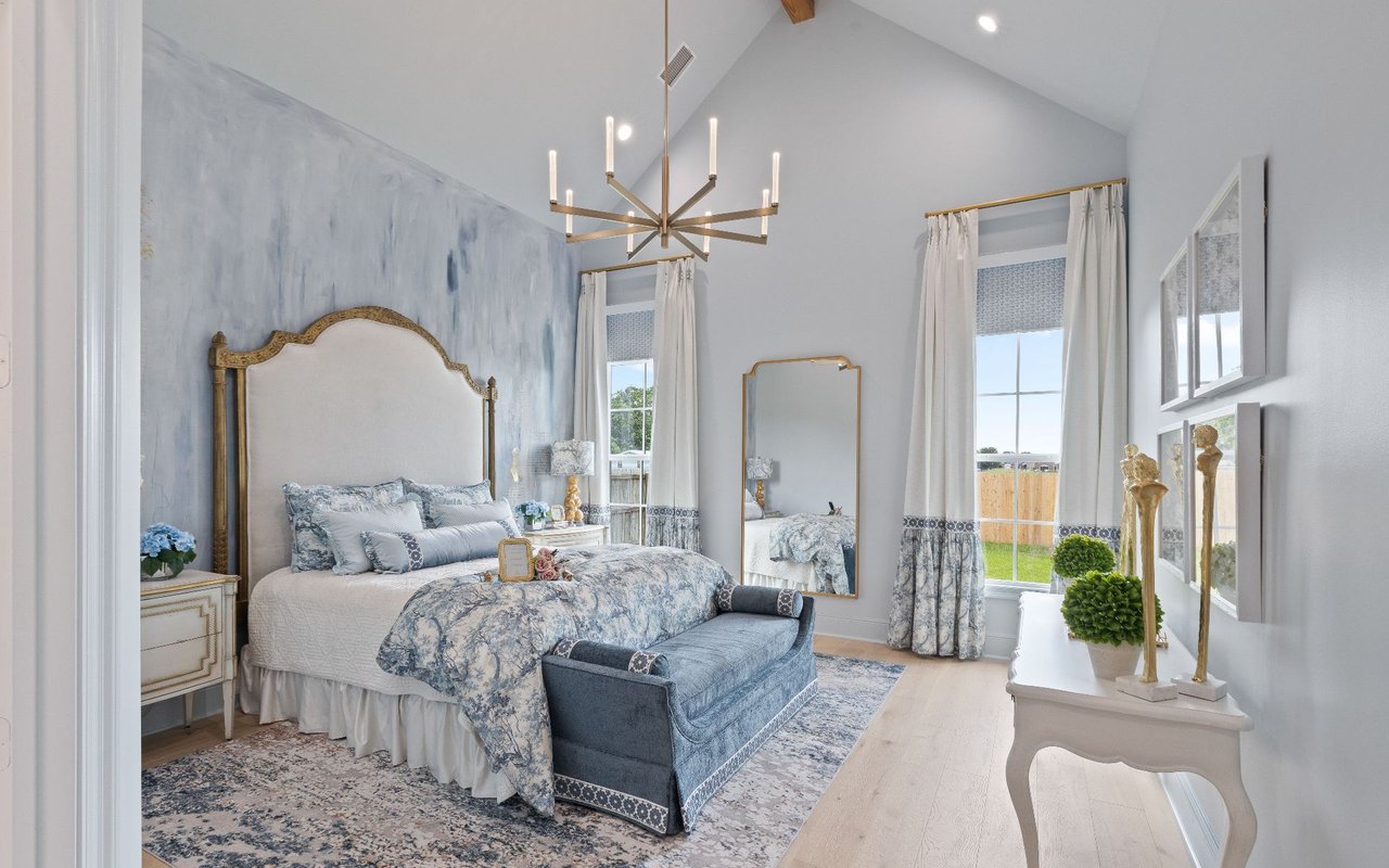 How to Stage A Bedroom