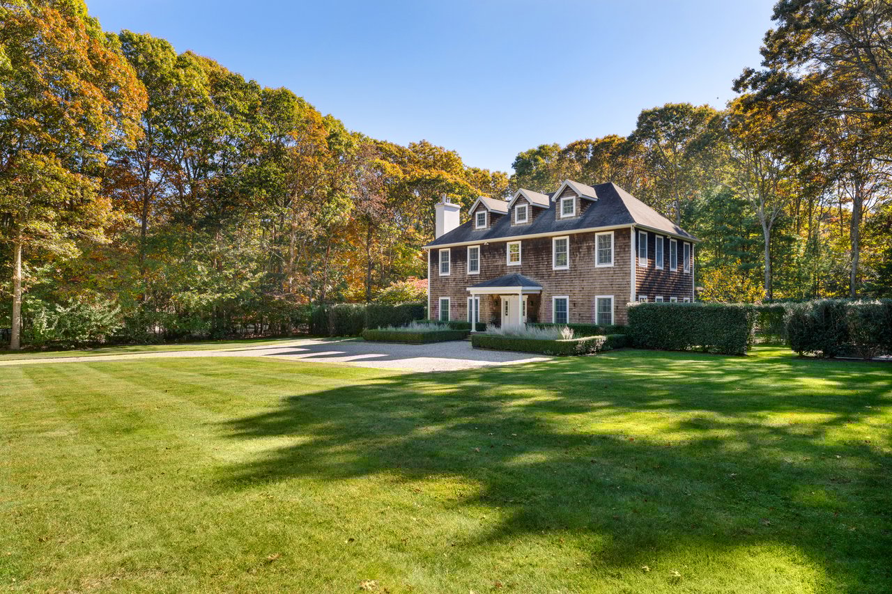 Private Sagaponack Estate Near the Ocean and Vineyards