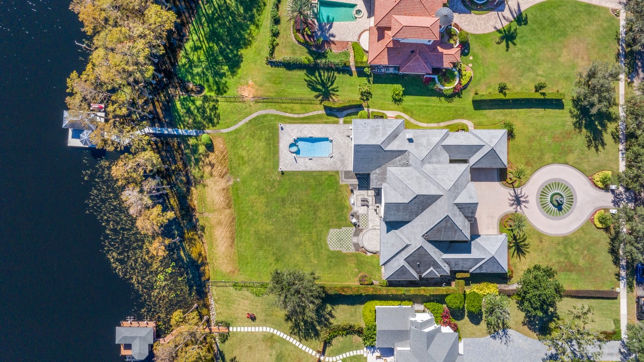 6139 Greatwater Dr