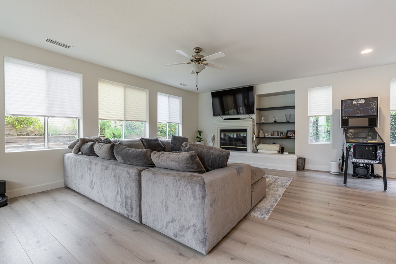 5314 Via Dolores