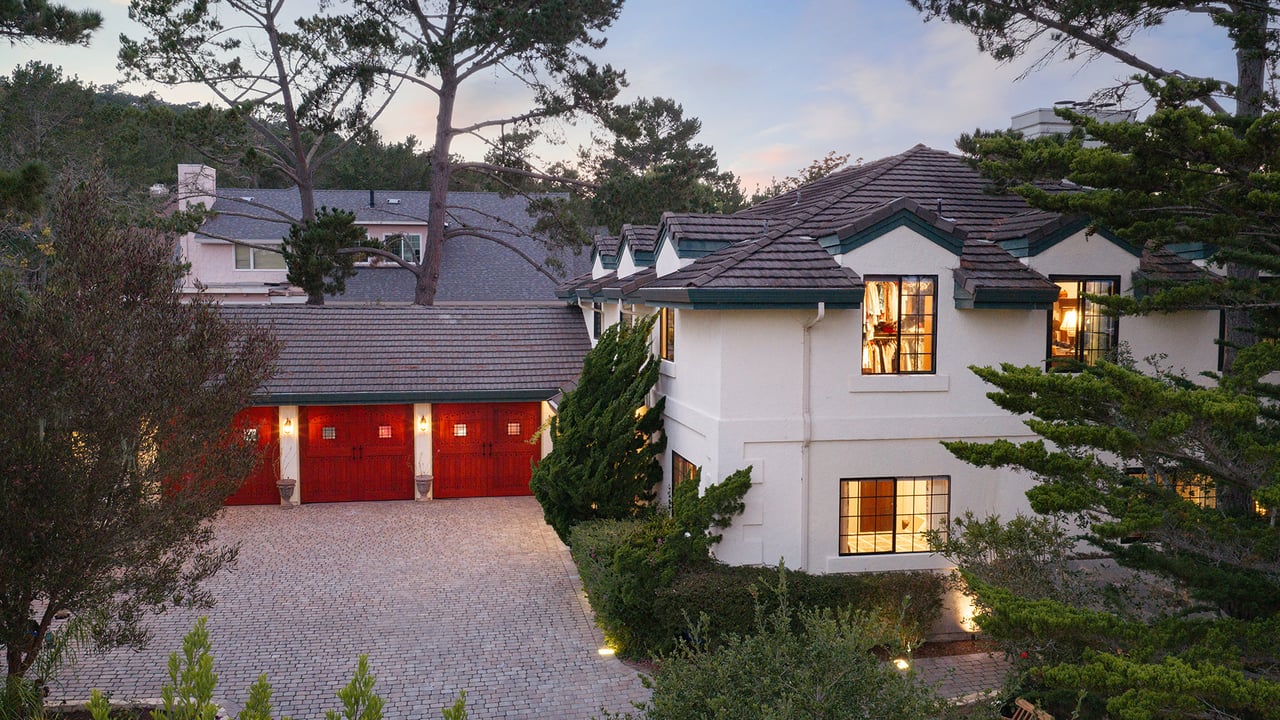 Spacious Skyline Forest Living