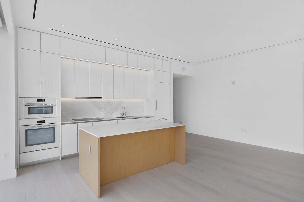200 East 59th Street #17C