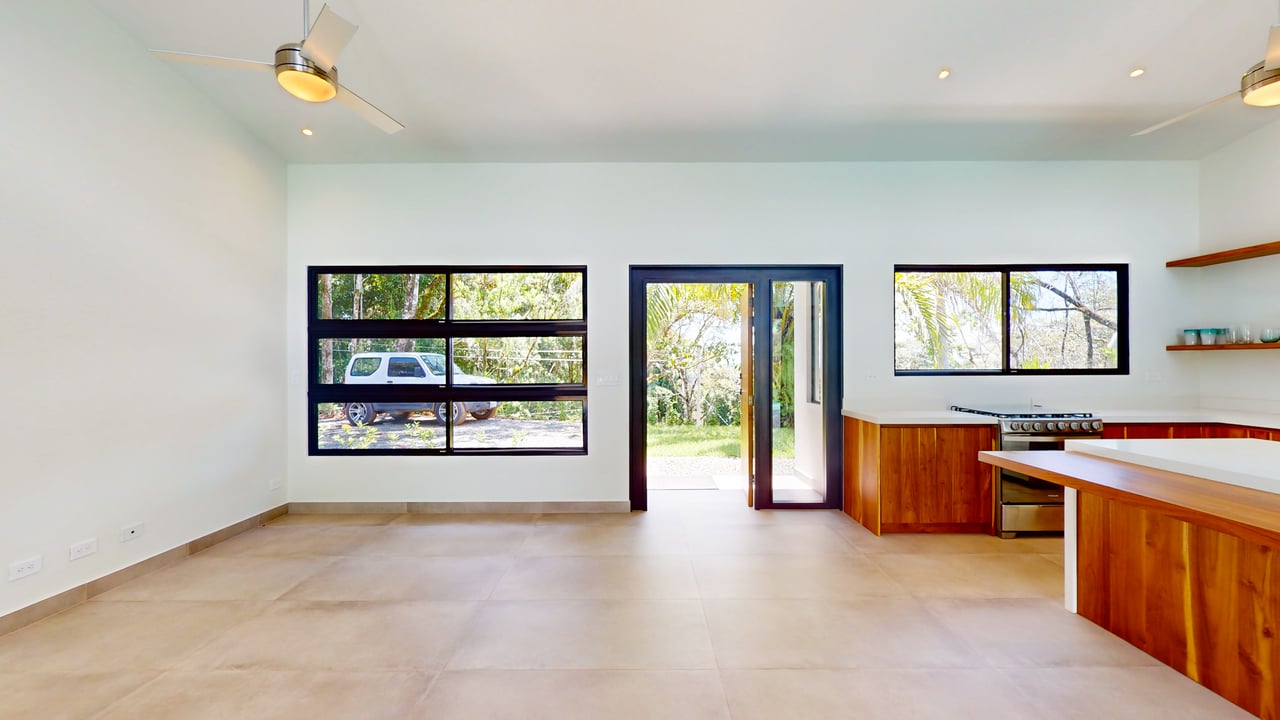 Exquisite Modern Retreat with Ocean and Mountain Views in Ojochal, Costa Rica