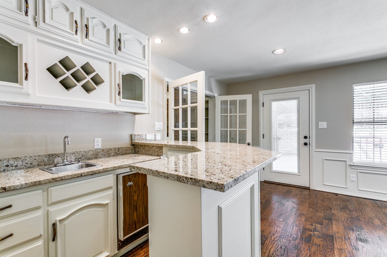 3031 Parr Lane