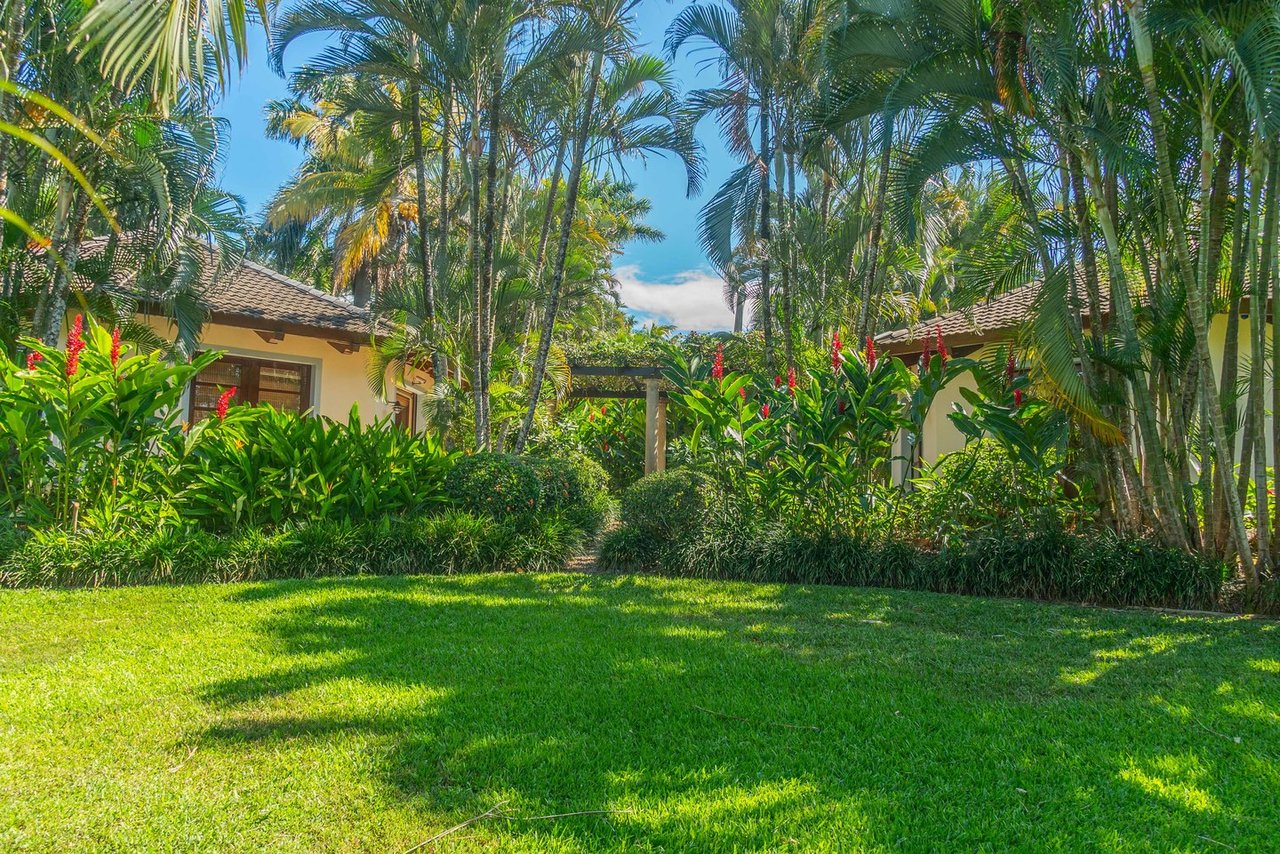 Luxury Modern House in Costa Rica