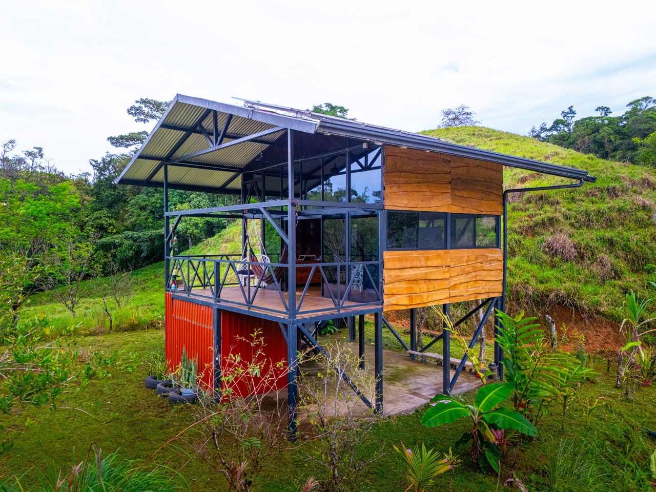 Off Grid Cabin - San Vito with Amazing Mountain Views