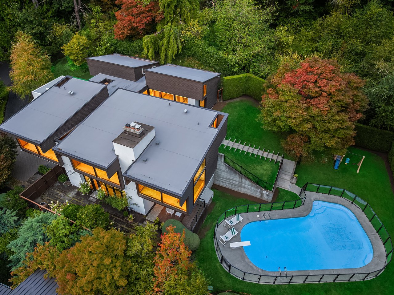 4343 W McLaren Street