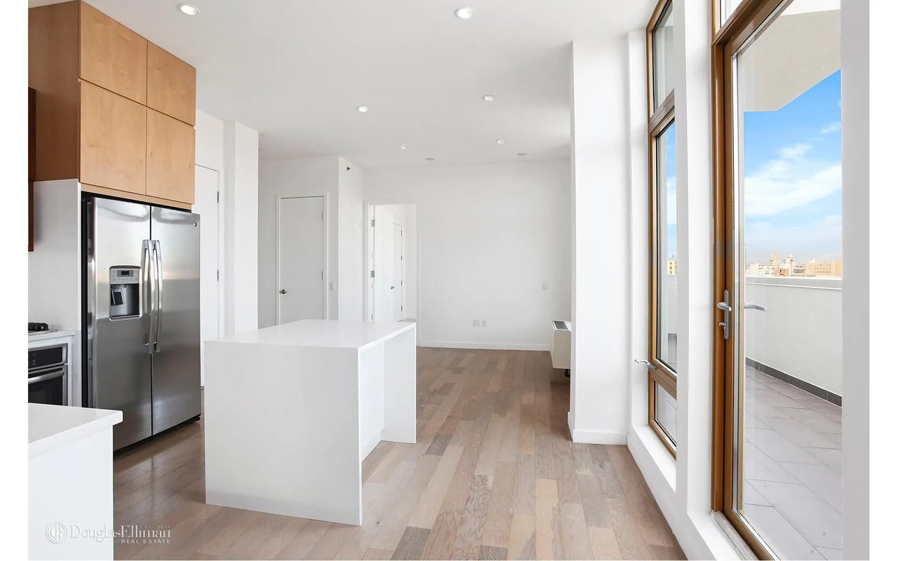 47-09 5th Street Unit: 302