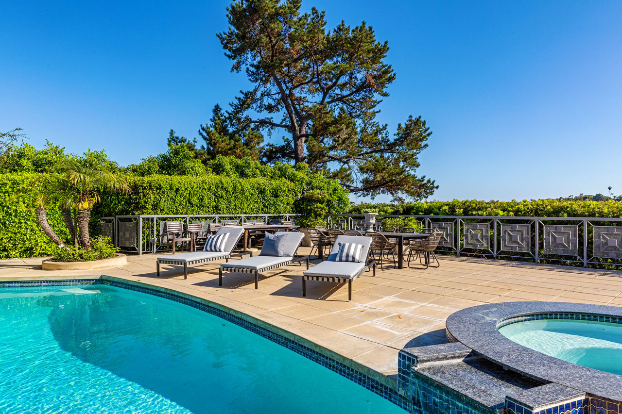 Mid-Century Retreat with Views