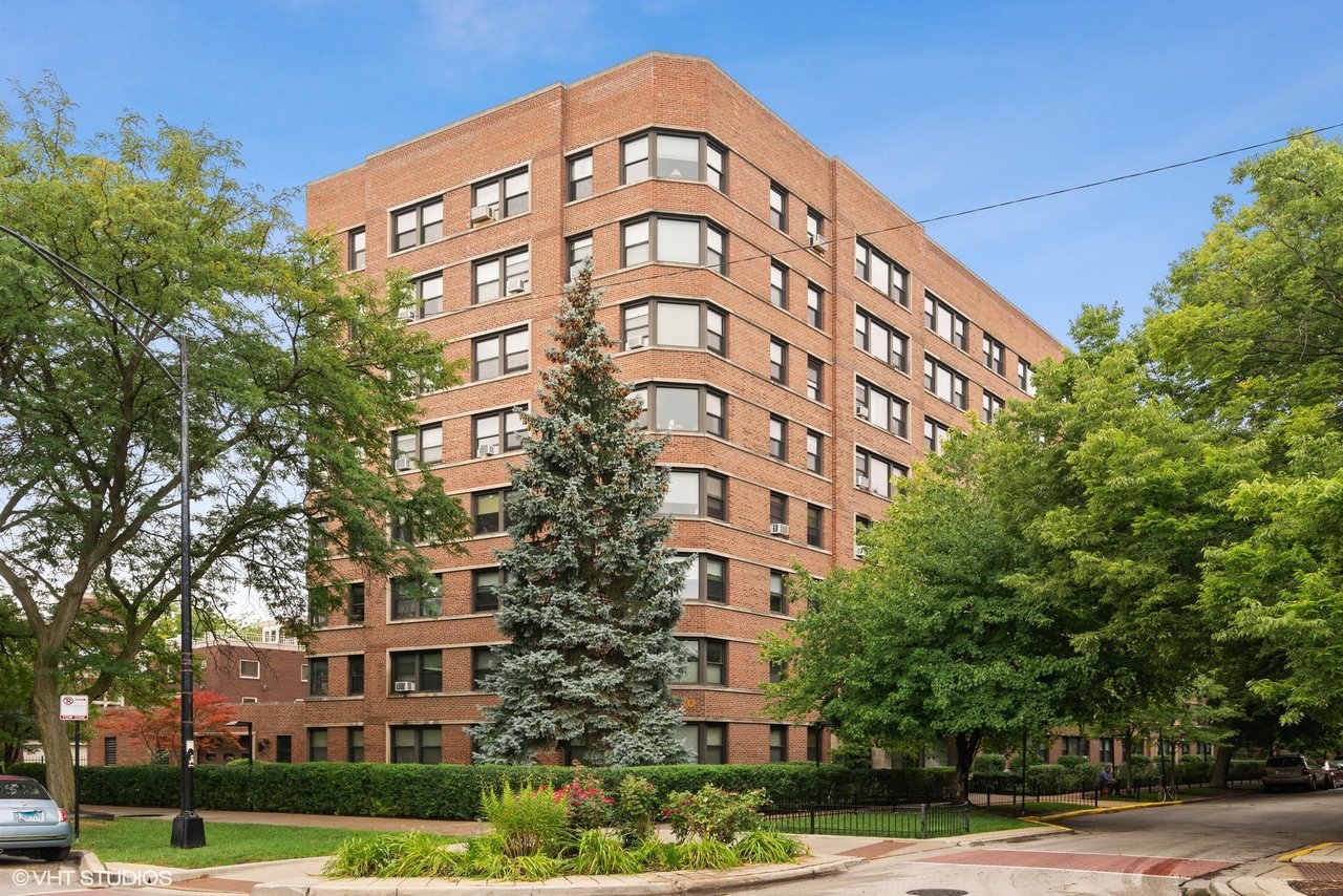 4880 N. Marine Dr. Unit #308 - Studio- Margate Park