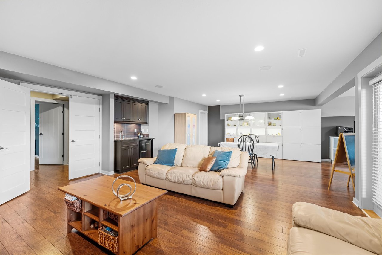 3386 Horizon Dr