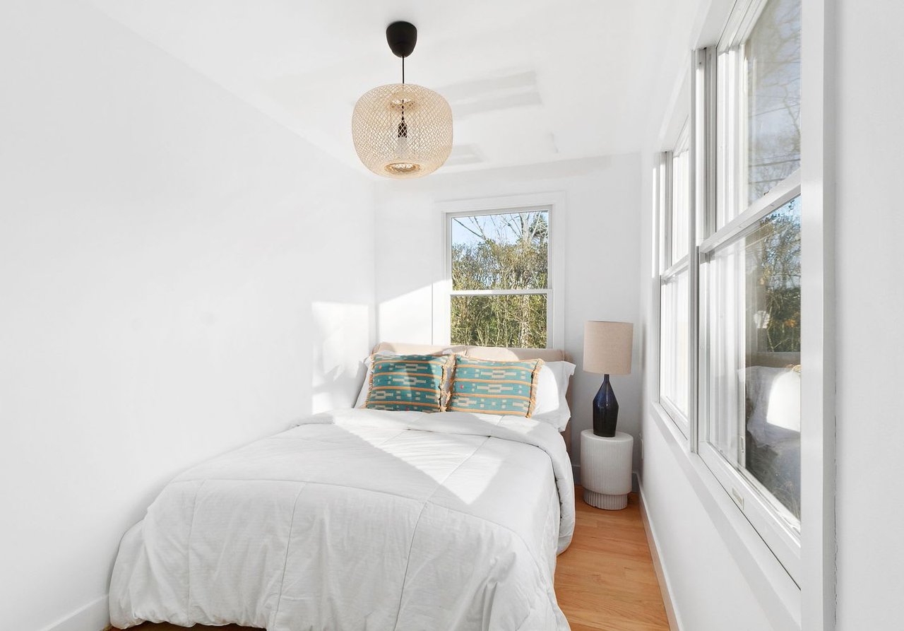 74 Sawasett Ave