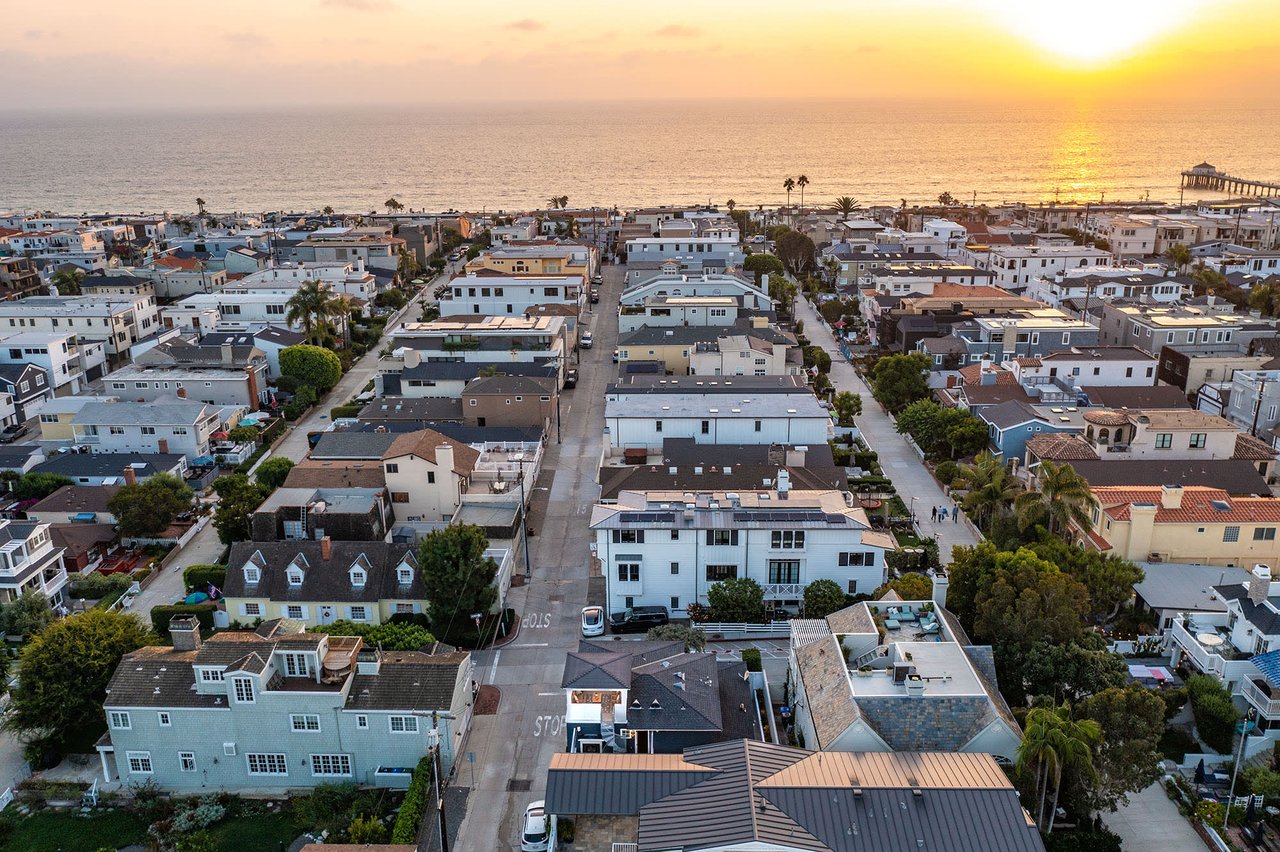 Manhattan Beach Sand Section