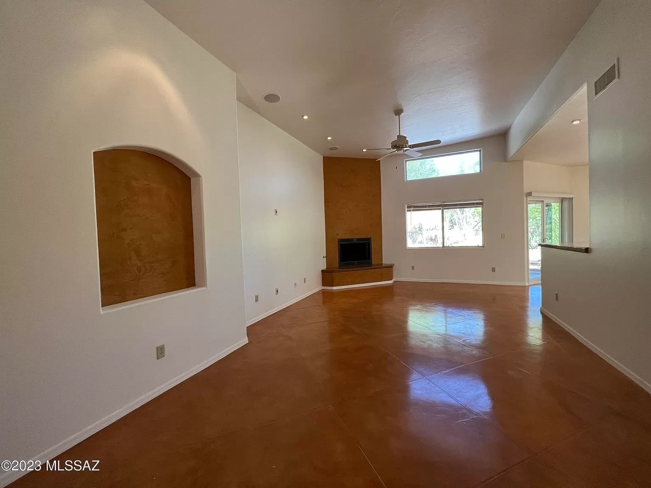 2995 N Saint Augustine Pl