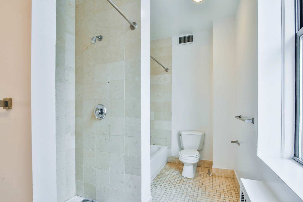 135-141 William Street, Apt 13A