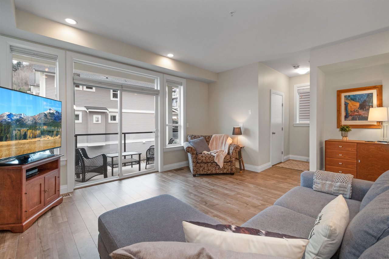 18-47042 Macfarlane Pl