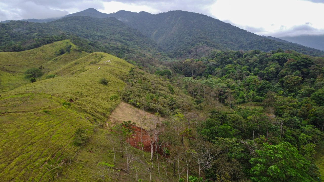 Emmanuel Hills Lot 2A | Panoramic valley and Volcan views!